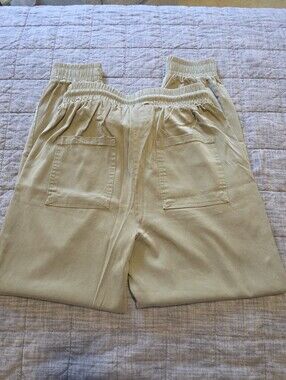 Anna & Ava Olive-Green Drawstring Jogger Pants